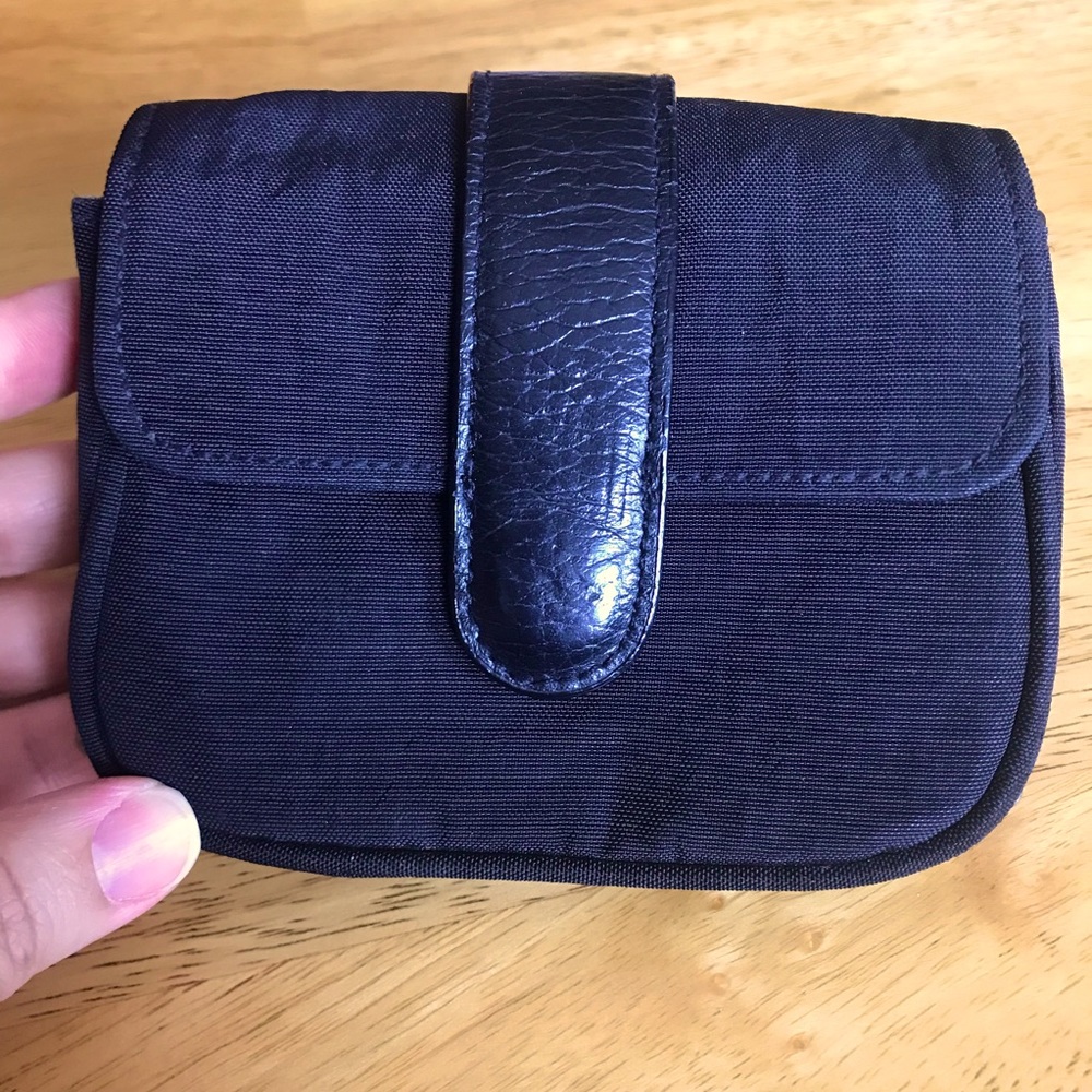 Baggallini Wristlet clutch wallet